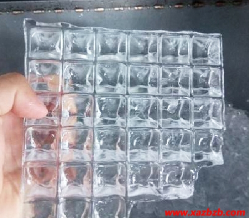 西安青青草精品视频冰块.jpg